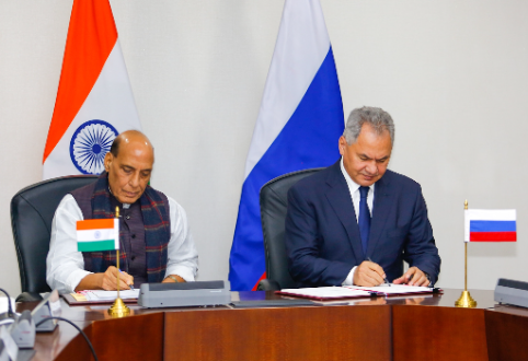 भारत ने रूस से किया 5,124 करोड़ रुपये का एके-203 असॉल्ट राइफल सौदा