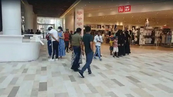 लखनऊ : लुलु मॉल में नमाज विवाद की जांच के लिए अबू धाबी से आई टीम