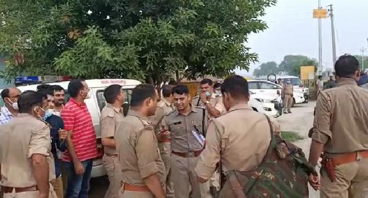 कानपुर : आठ पुलिसकर्मियों की शहादत के बाद 3 अपराधियों को किया ढेर