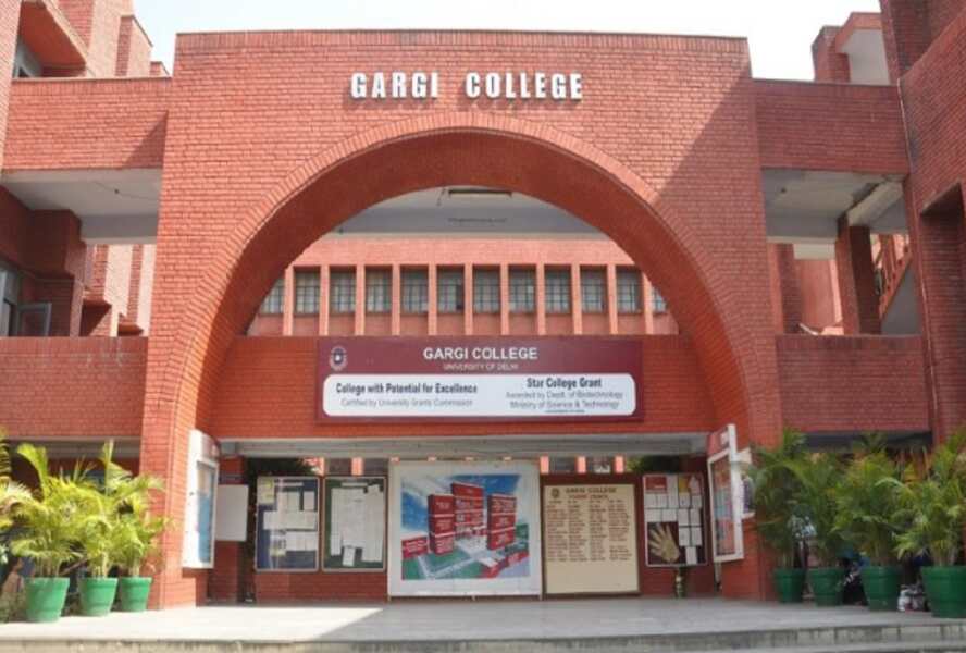 दिल्ली हाईकोर्ट ने गार्गी कॉलेज मामले में दायर याचिका पर केन्द्र और सीबीआई से मांगा जवाब