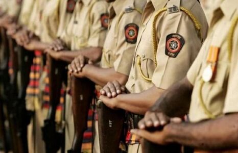 महाराष्ट्र में 24 घंटे के भीतर 80 पुलिसकर्मी कोरोना संक्रमित, अब तक 20 की हो चुकी है मौत