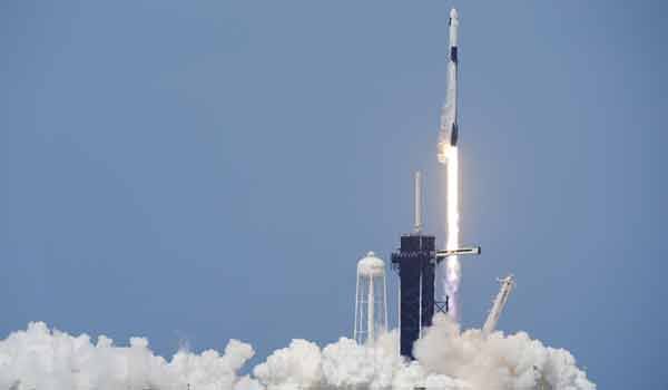 अमेरिकी अंतरिक्ष यान स्पेस x की सफलता को लेकर भारी उत्साह