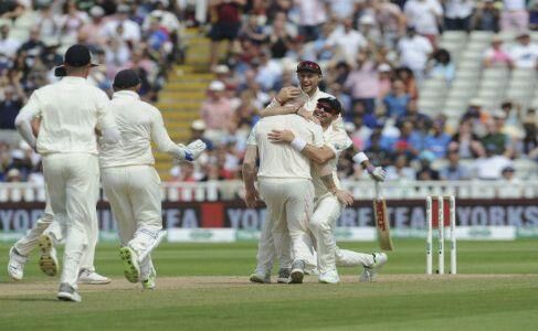 कोहली का प्रयास बेकार गया, भारत ने गंवाया पहला टेस्ट