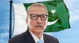 अलवी ने पाकिस्तान के नये राष्ट्रपति के रूप में शपथ ली