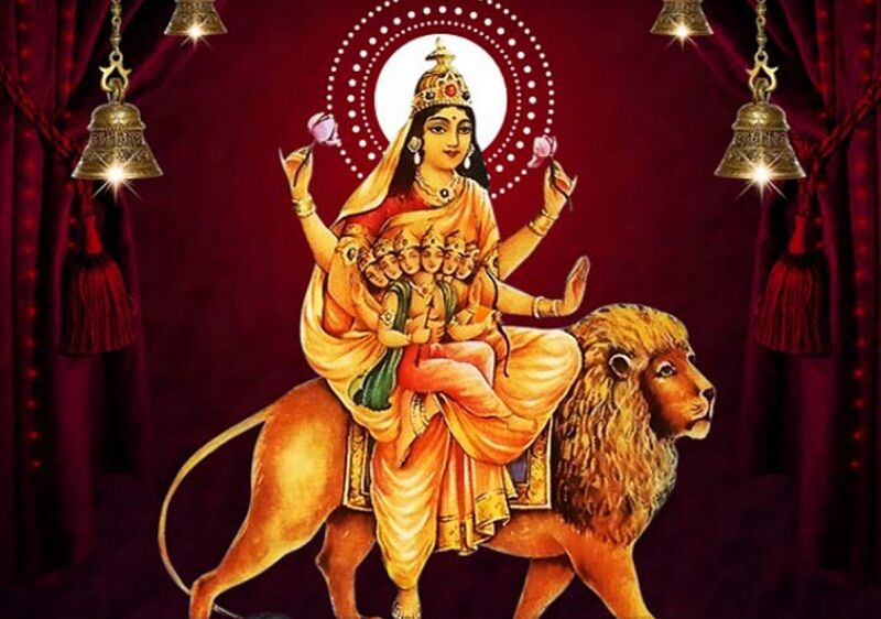 Shardiya Navratri: पांचवां दिन देवी स्कंदमाता को समर्पित, जानें पूजाविधि और मंत्र