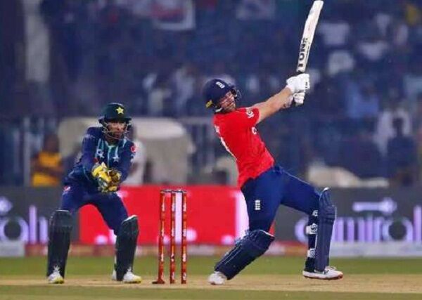 Eng vs Pak : इंग्लैंड ने छठे T-20 में पाकिस्तान को 8 विकेट से हराया, सीरीज में की बराबरी
