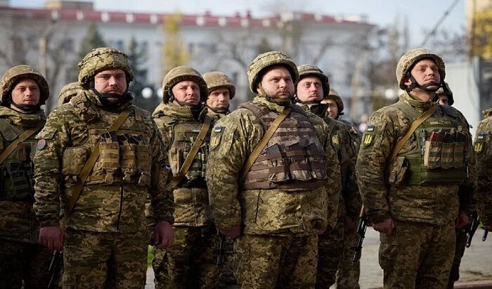 यूक्रेन में सेना में अनिवार्य भर्ती संबंधी विवादास्पद कानून मंजूर