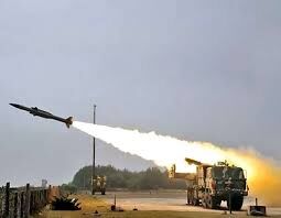 गलती से जारी मिसाइल अलर्ट के बाद हवाई प्रांत में अफरा-तफरी