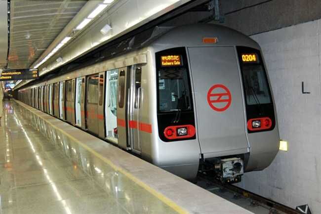 मेट्रो  किराय बढ़ोतरी के खिलाफ AAP का सत्याग्रह