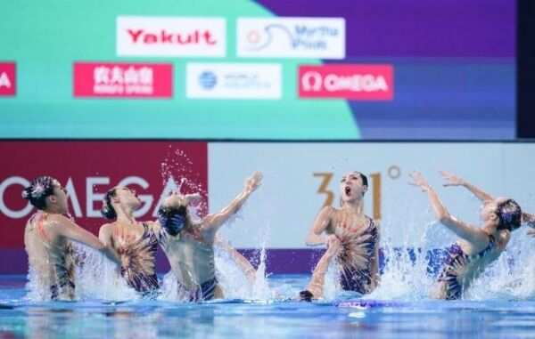 विश्व एक्वेटिक्स चैंपियनशिप : चीन ने कलात्मक तैराकी टीम एक्रोबेटिक में जीता स्वर्ण