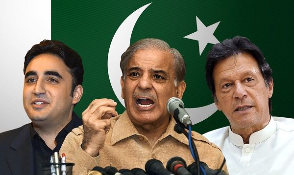 पाकिस्तान में लोकतंत्र है या सेनातंत्र ?