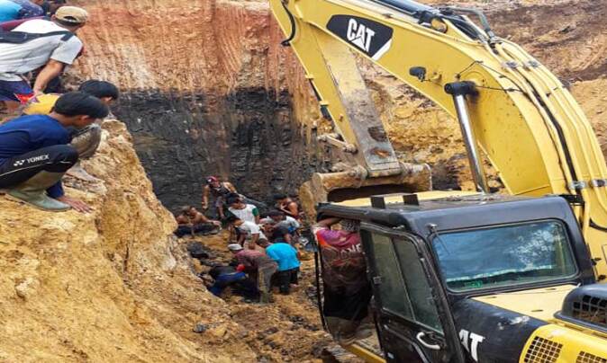 कोयला खदान में भूस्खलन से इंडोनेशिया में 11 लोगों की मौत
