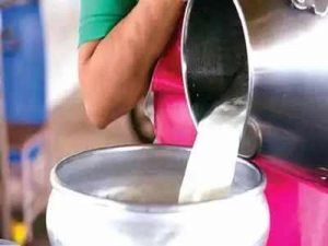 भोपाल के बाद इंदौर में भी महंगा होगा दूध, एक फरवरी से तीन रुपये प्रति लीटर बढ़ेंगे दाम