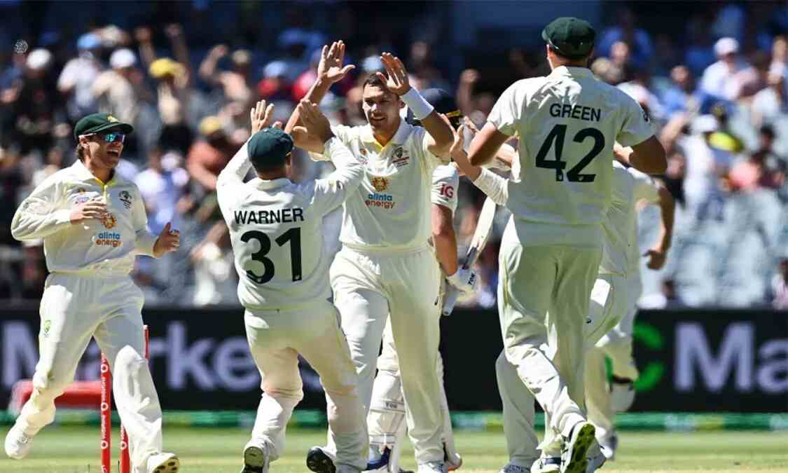 एशेज : ऑस्ट्रेलिया ने चौथे टेस्ट में इंग्लैंड को 146 रन से हराया, श्रृंखला 4-0 से जीती